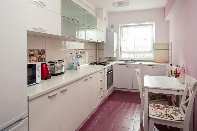 Brasov Holiday Apartments - Magenta Exterior photo